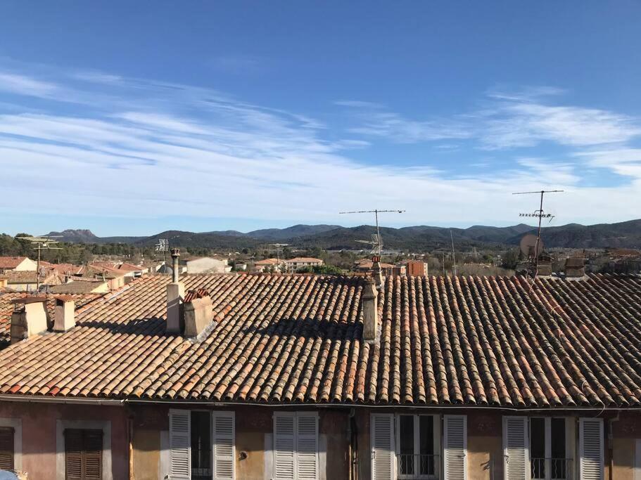 Centre Avec Vue Sur Massif Des Maures