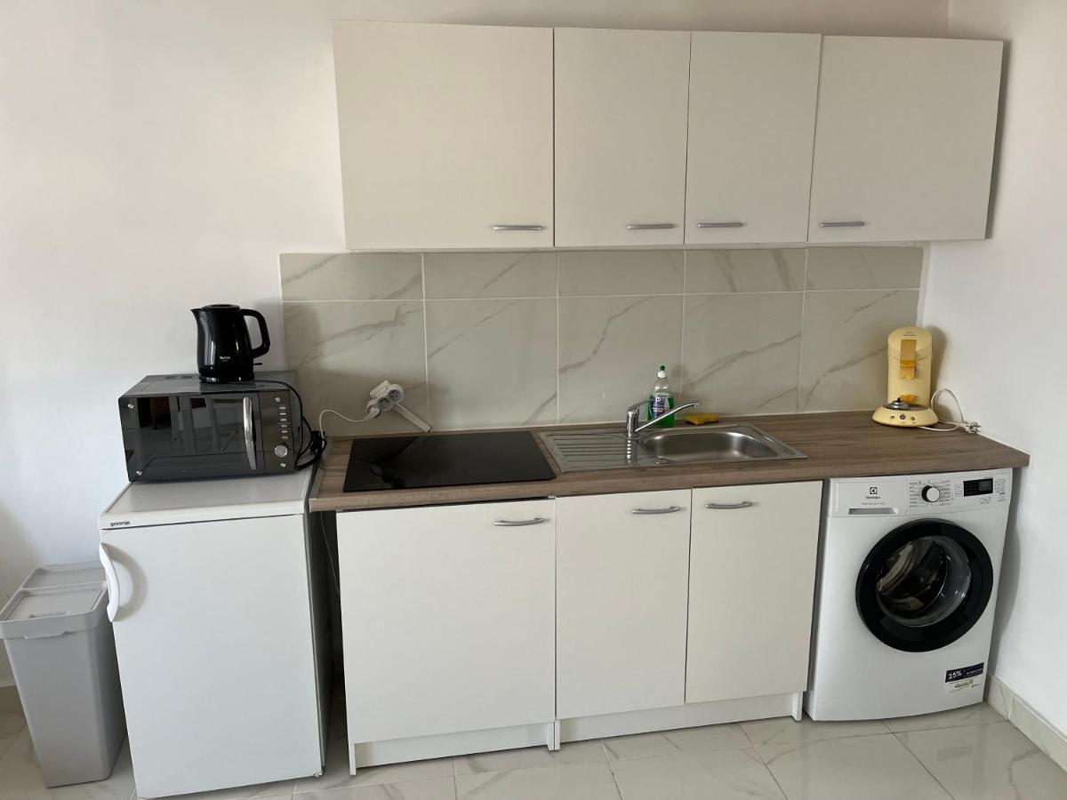 Appartement Centre Avec Vue Sur Massif Des Maures *